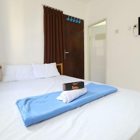 Kamar Keluarga Kalideres Jakarta Luaran gambar