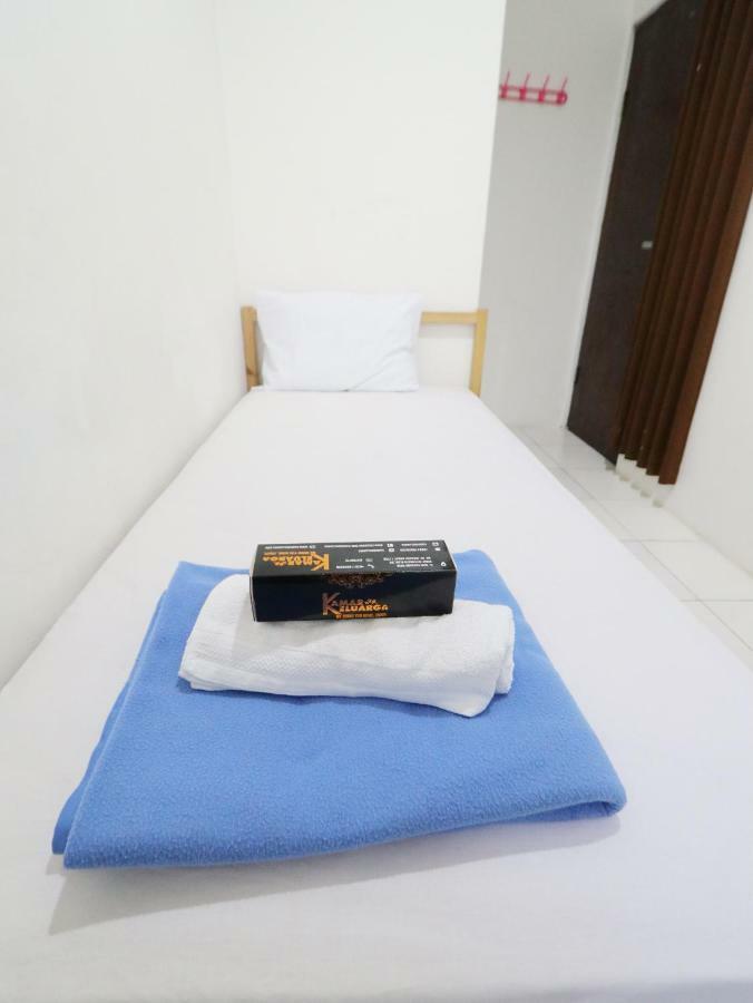 Kamar Keluarga Kalideres Jakarta Luaran gambar